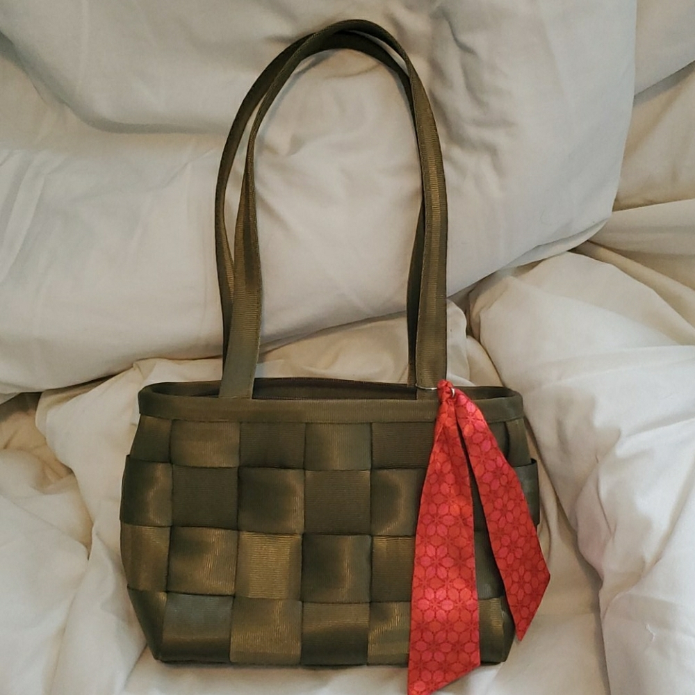 Harveys Seatbelt Handbag